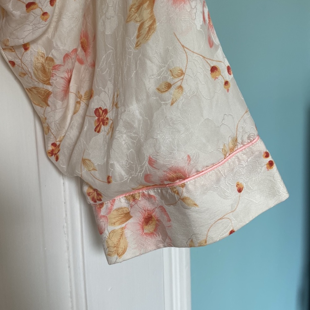 Floral Silk Robe - Picture 3 of 10